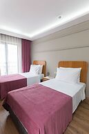 Ria Suites Hotel
