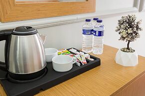 Ria Suites Hotel