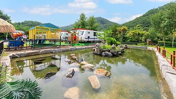 Pocheon Hanadulset pet Caravan
