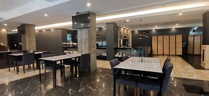 Sunday Hevea Hotel and Resort
