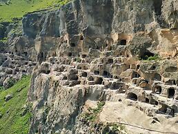 Akhaltsikhe Inn