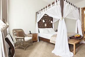 SuperB Luxury Suites
