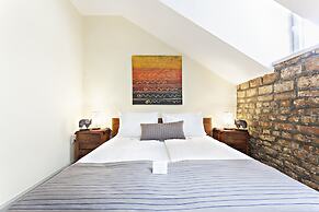 SuperB Luxury Suites