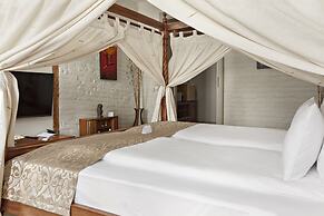 SuperB Luxury Suites