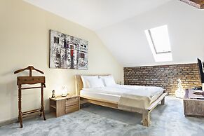 SuperB Luxury Suites