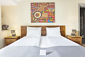 SuperB Luxury Suites
