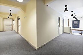 SuperB Luxury Suites