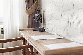 SuperB Luxury Suites