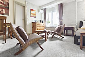 SuperB Luxury Suites