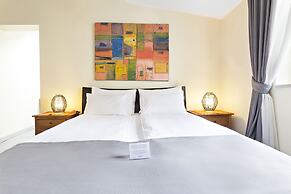 SuperB Luxury Suites
