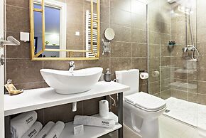 SuperB Luxury Suites