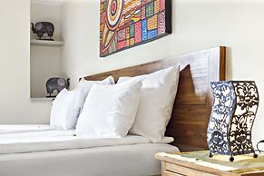 SuperB Luxury Suites