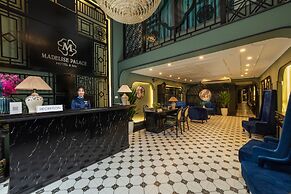 Madelise Adora Hotel