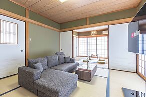 Azami Ann Maisonette