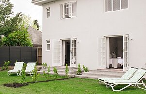 Rozenburg Guesthouse