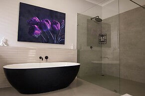 Rozenburg Guesthouse