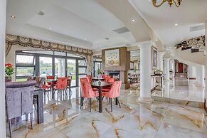 Villa Tasha Luxury suites