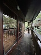 Senboard Manor