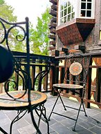 Senboard Manor