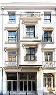 Art Pera Suites