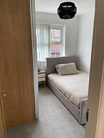 Beautiful 5-bed House in Walsall