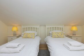 7 Sandy Lane