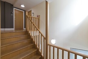 7 Sandy Lane