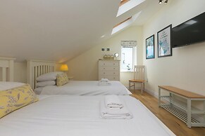 7 Sandy Lane