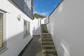 7 Sandy Lane