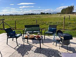 Sunset Cottage - Sleeps 6 - Parking - Garden