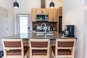 Basecamp Suites Revelstoke