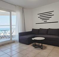SHaYaSH apartments Leonardo Bat-Yam