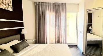 SHaYaSH apartments Leonardo Bat-Yam