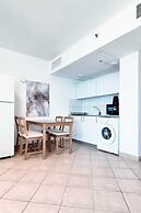 SHaYaSH apartments Leonardo Bat-Yam