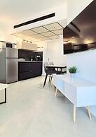 SHaYaSH apartments Leonardo Bat-Yam