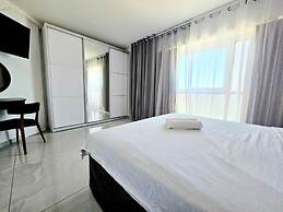 SHaYaSH apartments Leonardo Bat-Yam