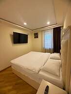 Grand Hotel Kapan