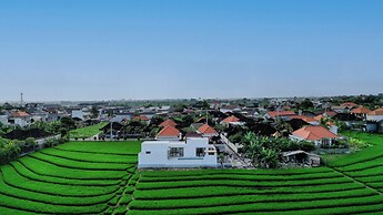 Canggu River House Villa by Betterplace