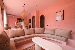 Villa Ella June
