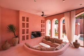 Villa Ella June