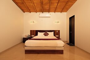 Freesia Resort by Express Inn