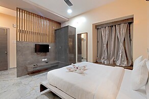 Freesia Resort by Express Inn