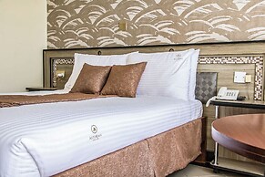 Astorian Grand Hotel