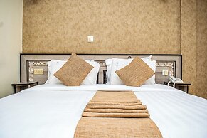 Astorian Grand Hotel