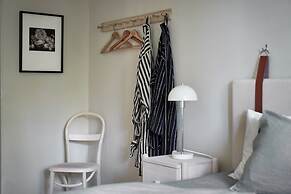 Kungs Starby gård Bed & Breakfast
