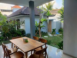 Kubu Gena Guesthouse Canggu