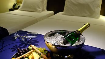 FEZ INN Hotel