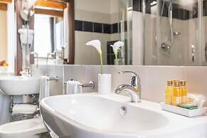 Saint George's House Apartments & SPA