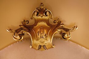 Saint George's House Apartments & SPA