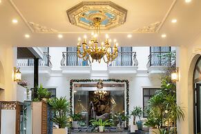 Roza Palace